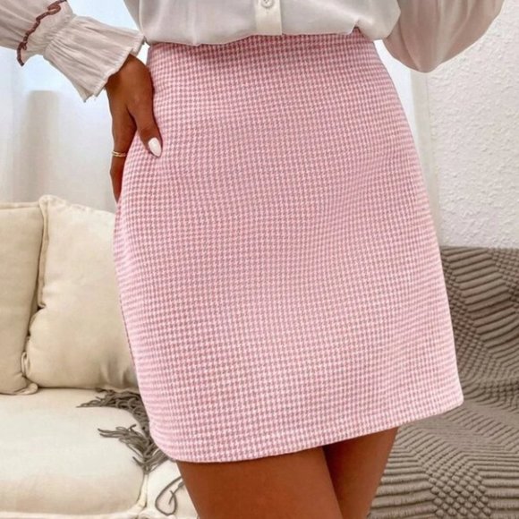Houndstooth Mini Skirt - Pink - Picture 1 of 5